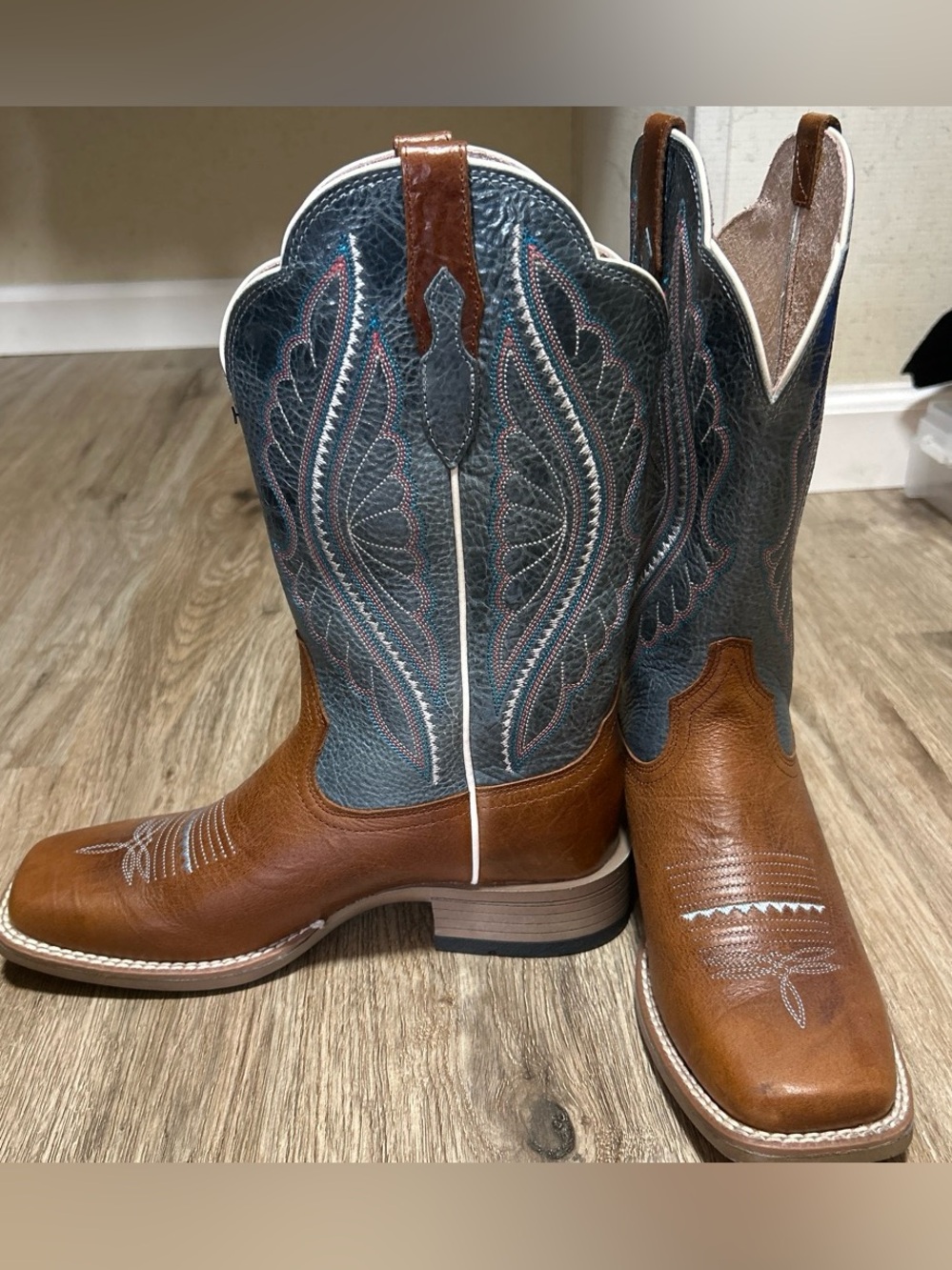 Ariat Brown and Black Western Heeled Boots - Picture 2 of 3